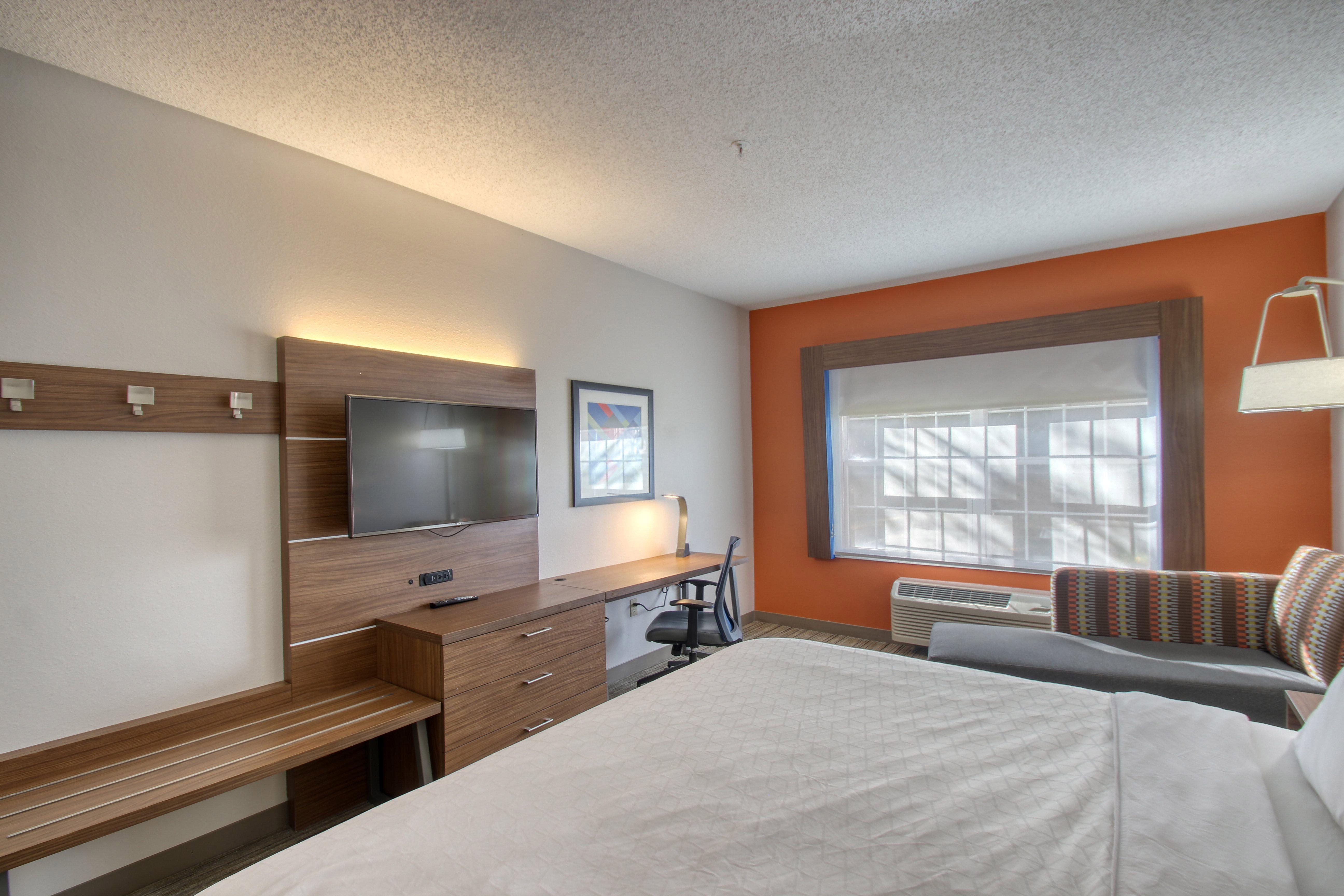 Holiday Inn Express Hotel & Suites Oshkosh - State Route 41 By Ihg מראה חיצוני תמונה