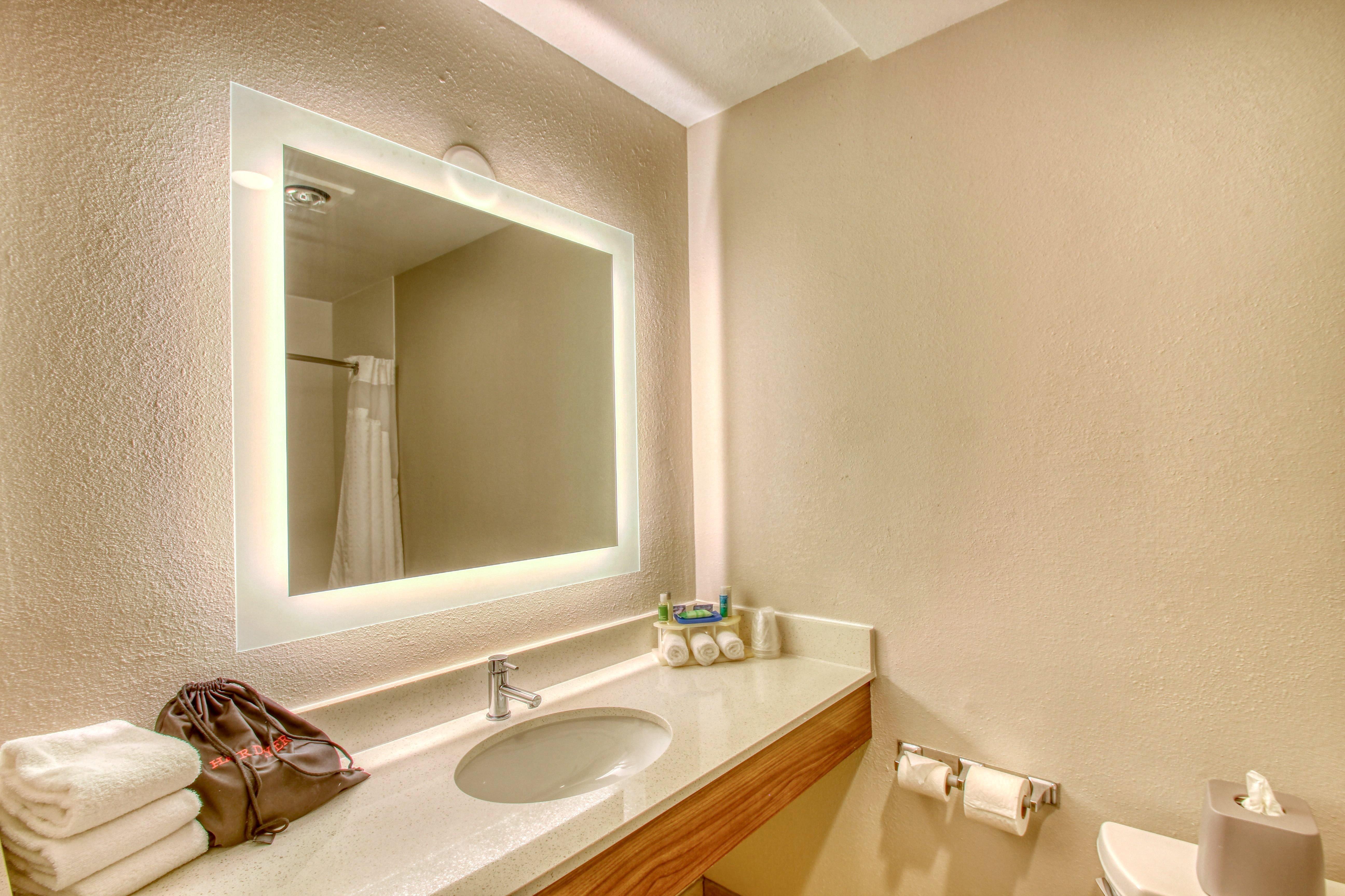 Holiday Inn Express Hotel & Suites Oshkosh - State Route 41 By Ihg מראה חיצוני תמונה