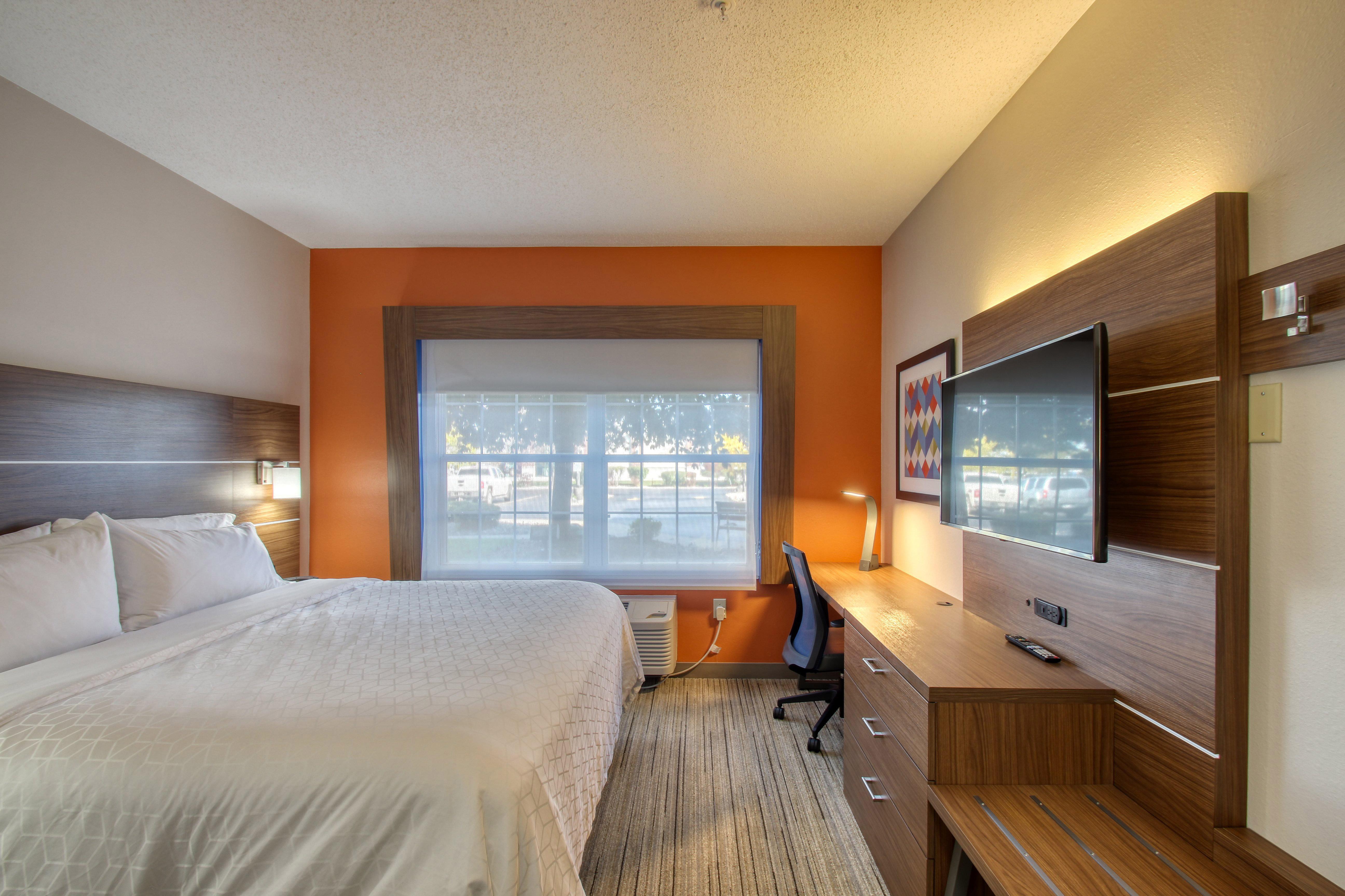 Holiday Inn Express Hotel & Suites Oshkosh - State Route 41 By Ihg מראה חיצוני תמונה