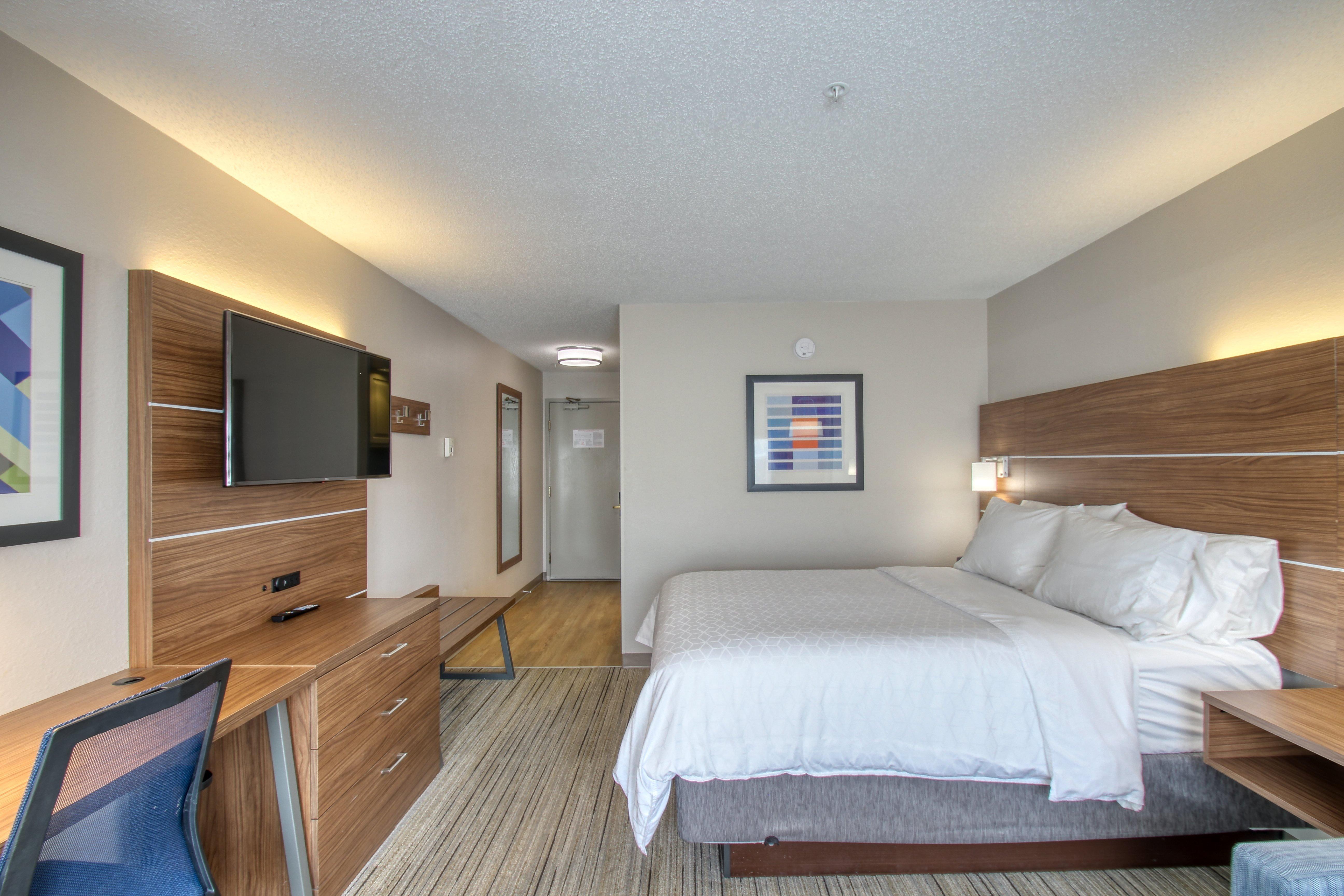 Holiday Inn Express Hotel & Suites Oshkosh - State Route 41 By Ihg מראה חיצוני תמונה