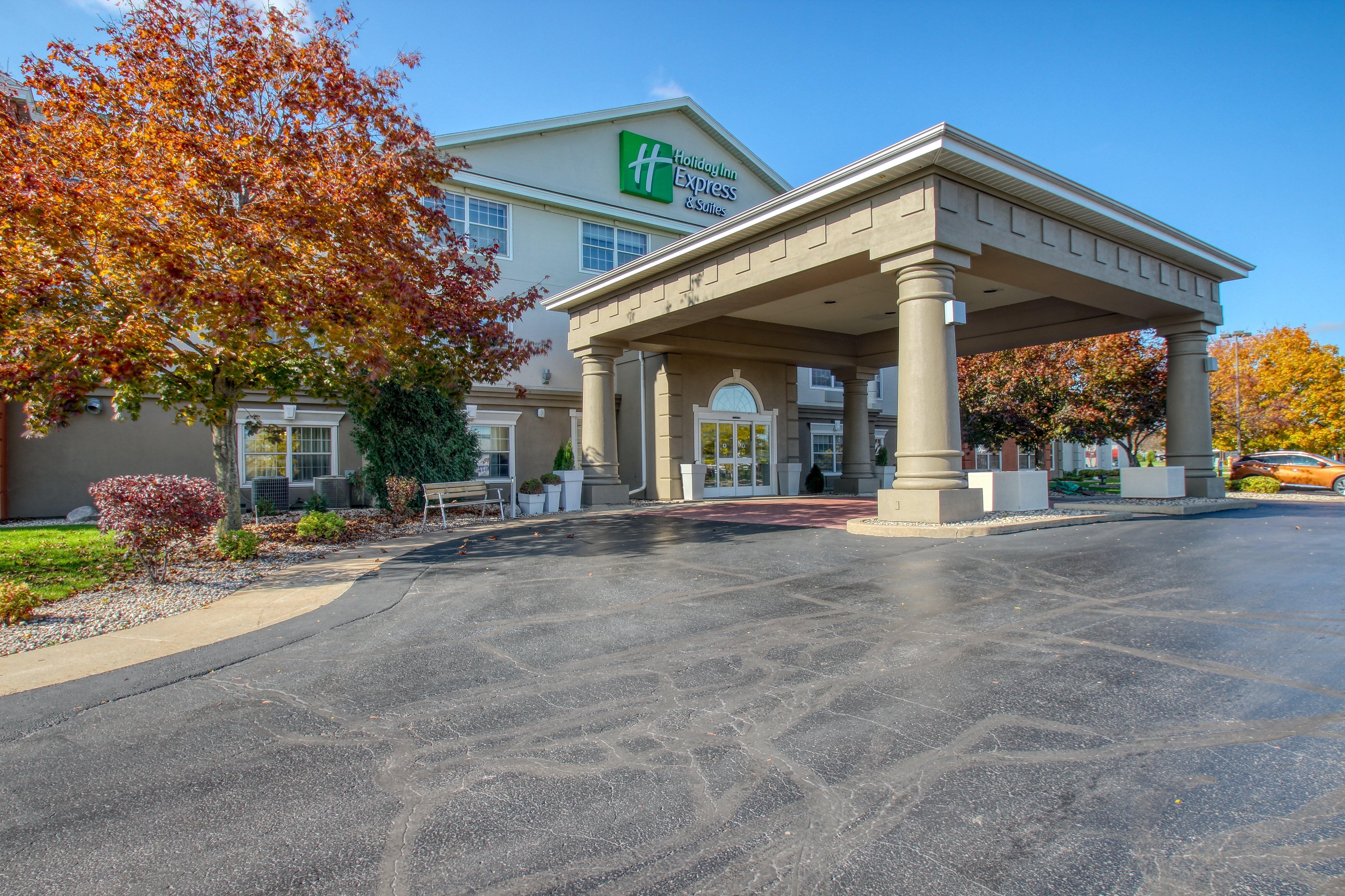 Holiday Inn Express Hotel & Suites Oshkosh - State Route 41 By Ihg מראה חיצוני תמונה