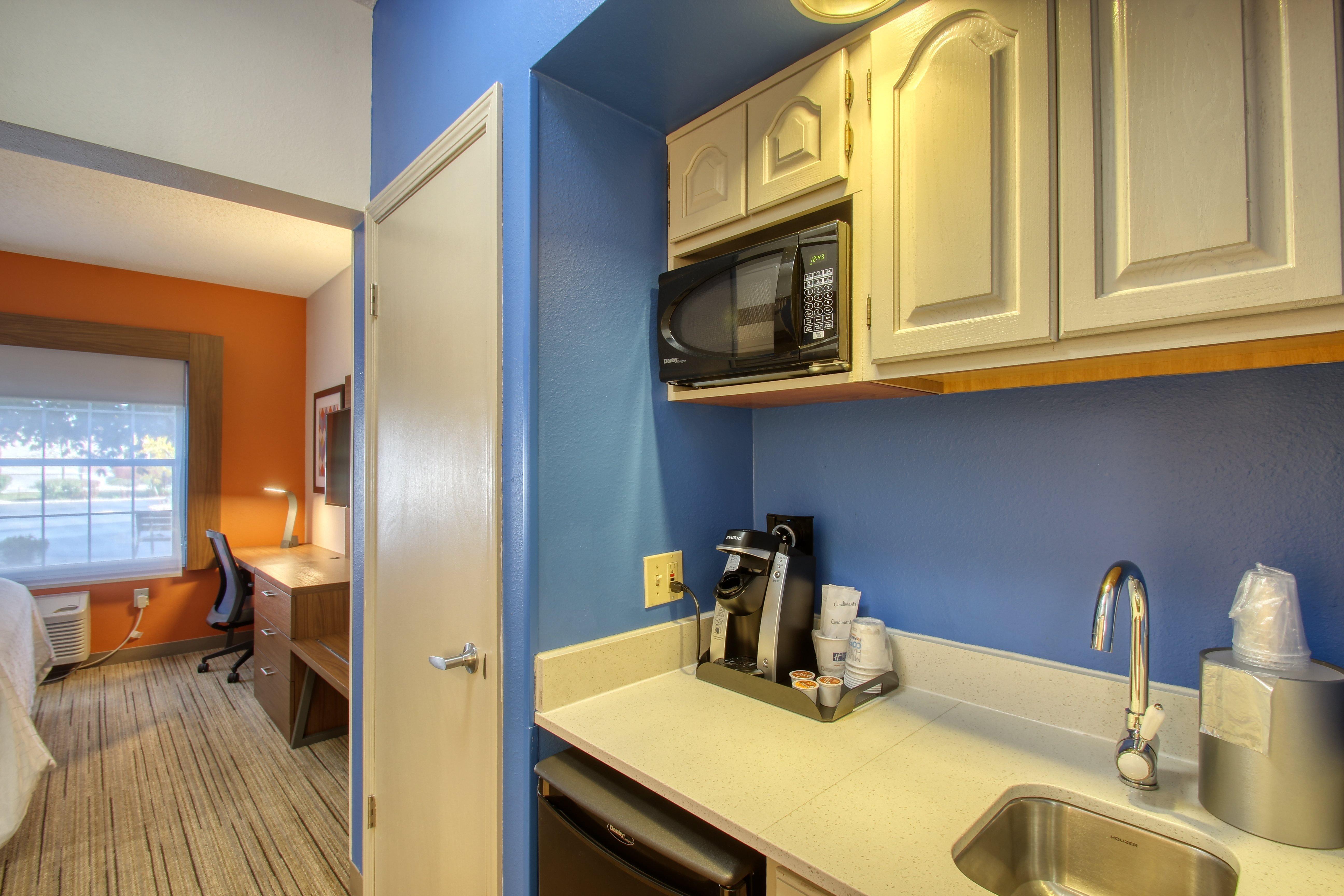 Holiday Inn Express Hotel & Suites Oshkosh - State Route 41 By Ihg מראה חיצוני תמונה